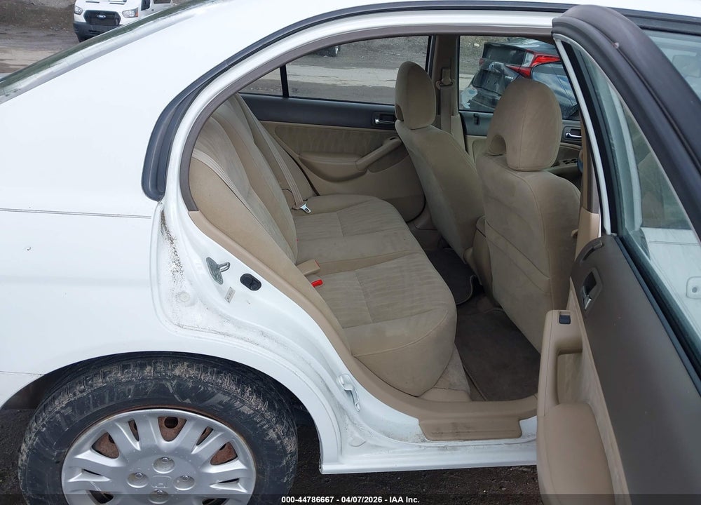 2005 HONDA CIVIC LX VIN: 2HGES165X5H520610