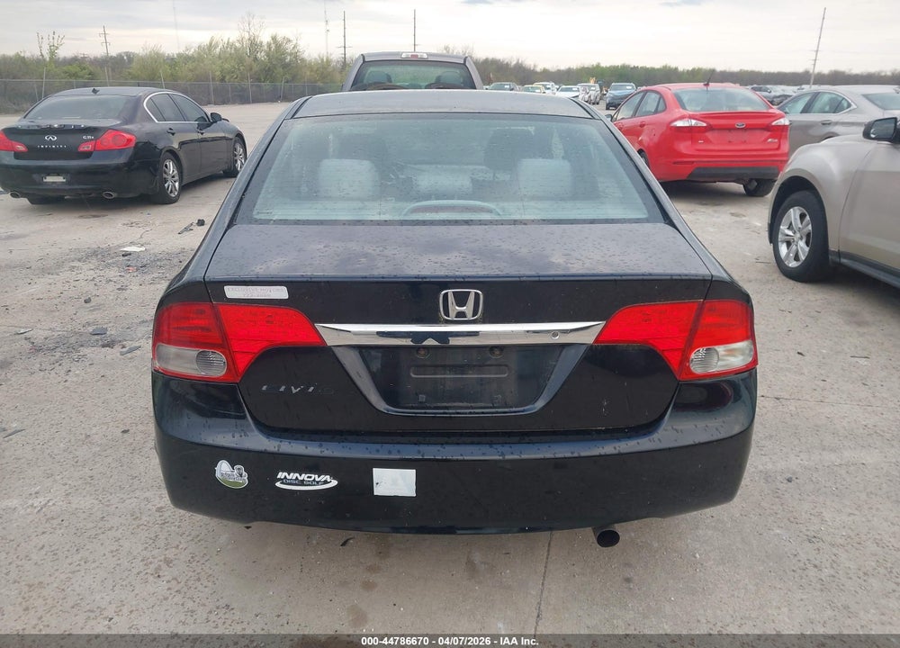 2009 HONDA CIVIC LX VIN: 19XFA16519E052323