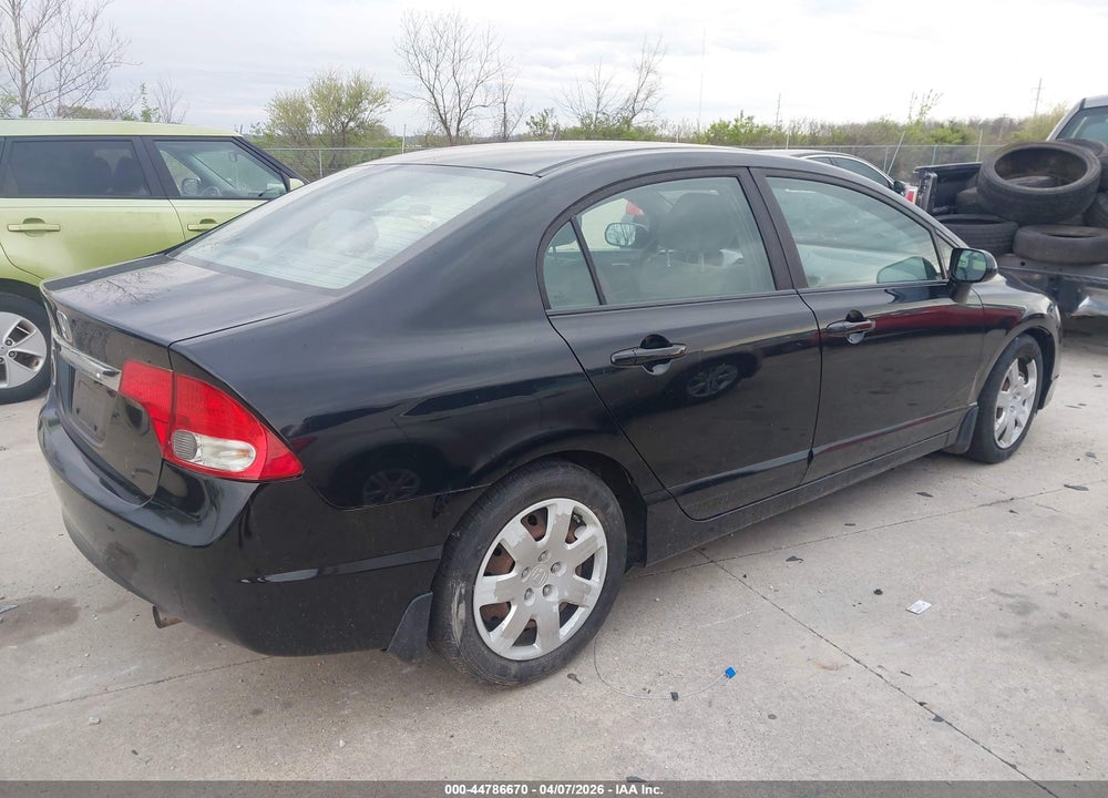 2009 HONDA CIVIC LX VIN: 19XFA16519E052323