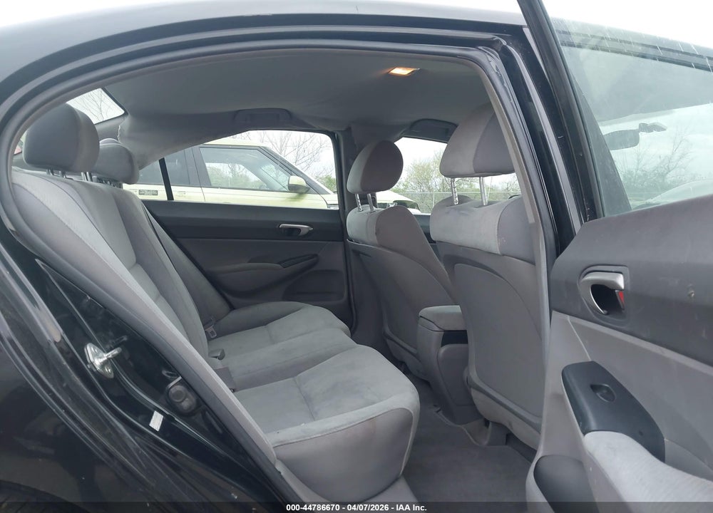 2009 HONDA CIVIC LX VIN: 19XFA16519E052323