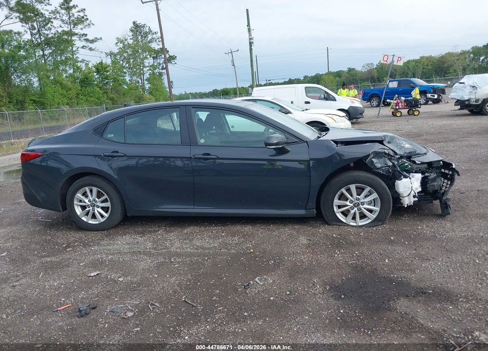 2026 TOYOTA CAMRY LE VIN: 4T1DAACK1TU651728