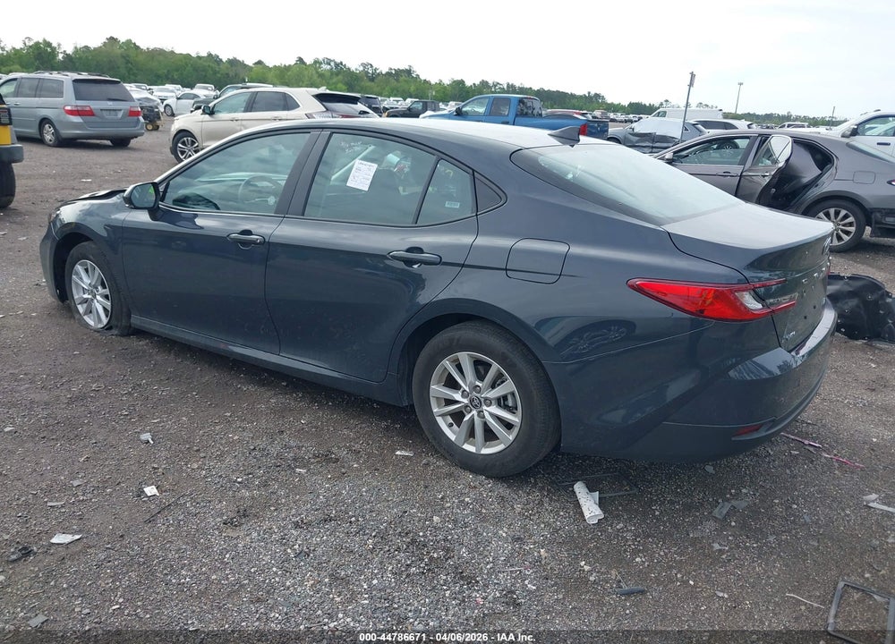 2026 TOYOTA CAMRY LE VIN: 4T1DAACK1TU651728