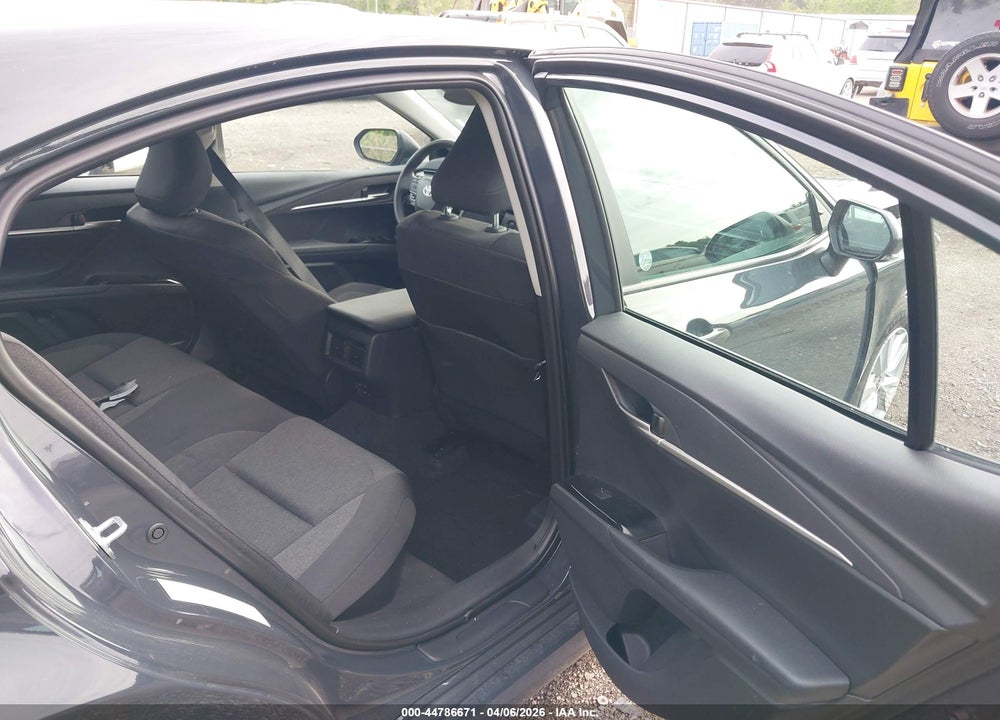 2026 TOYOTA CAMRY LE VIN: 4T1DAACK1TU651728