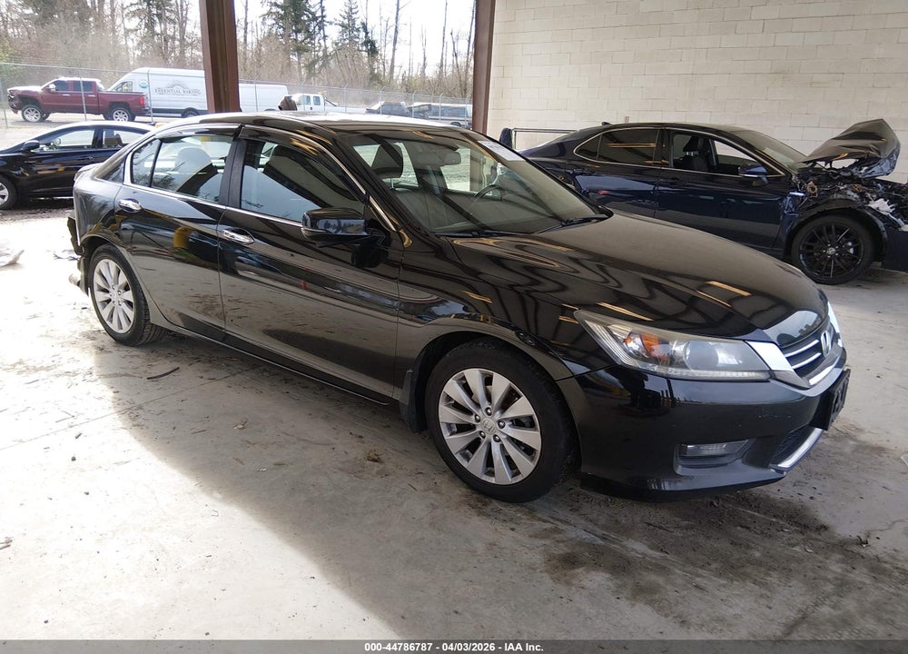 2015 HONDA ACCORD EX-L VIN: 1HGCR2F83FA008240