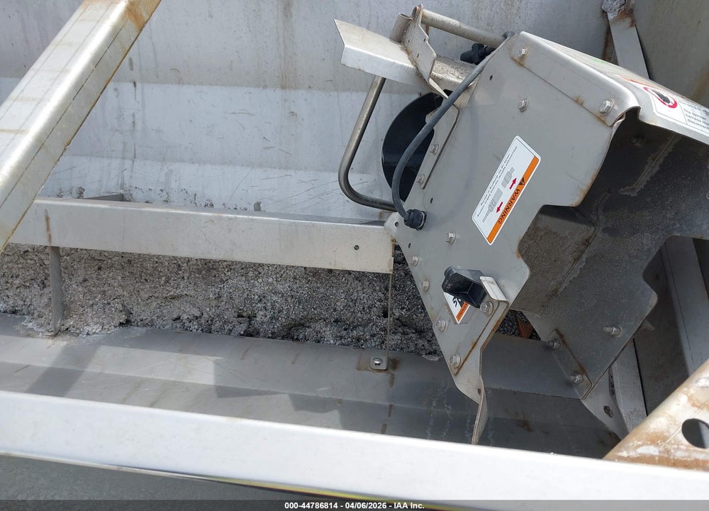 2025 * SNOWEX HELIXX SS SPREADER VIN: 22060820858711920