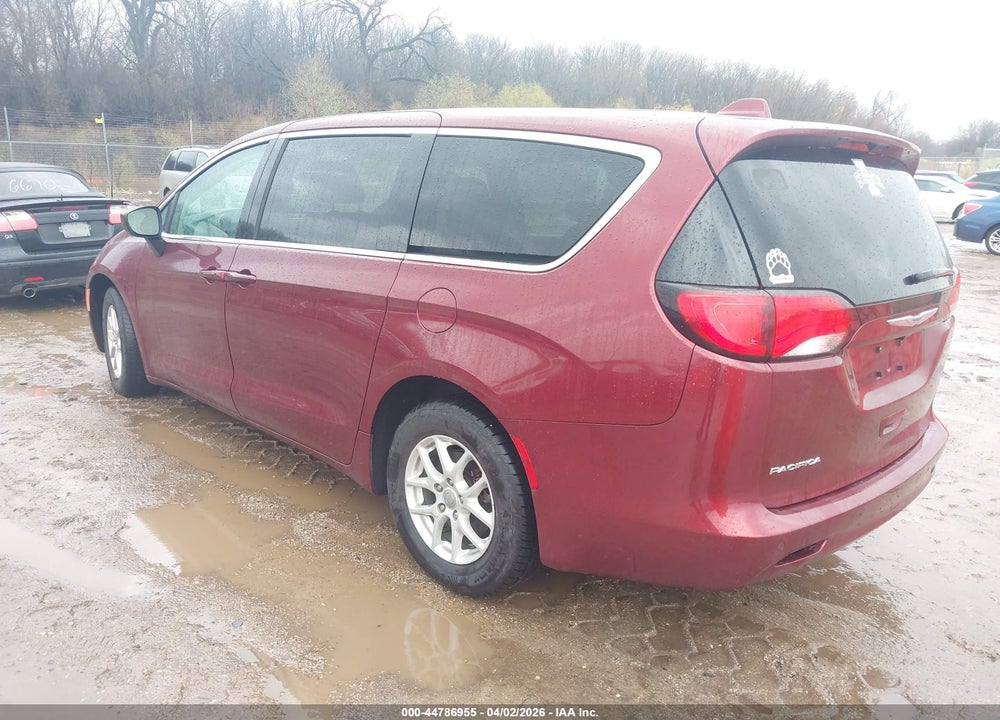 2018 CHRYSLER PACIFICA TOURING VIN: 2C4RC1DG1JR173903