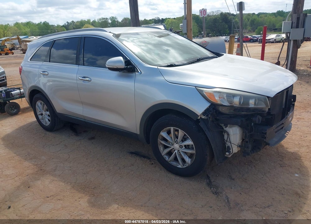 2016 KIA SORENTO 2.4L LX VIN: 5XYPG4A32GG081890