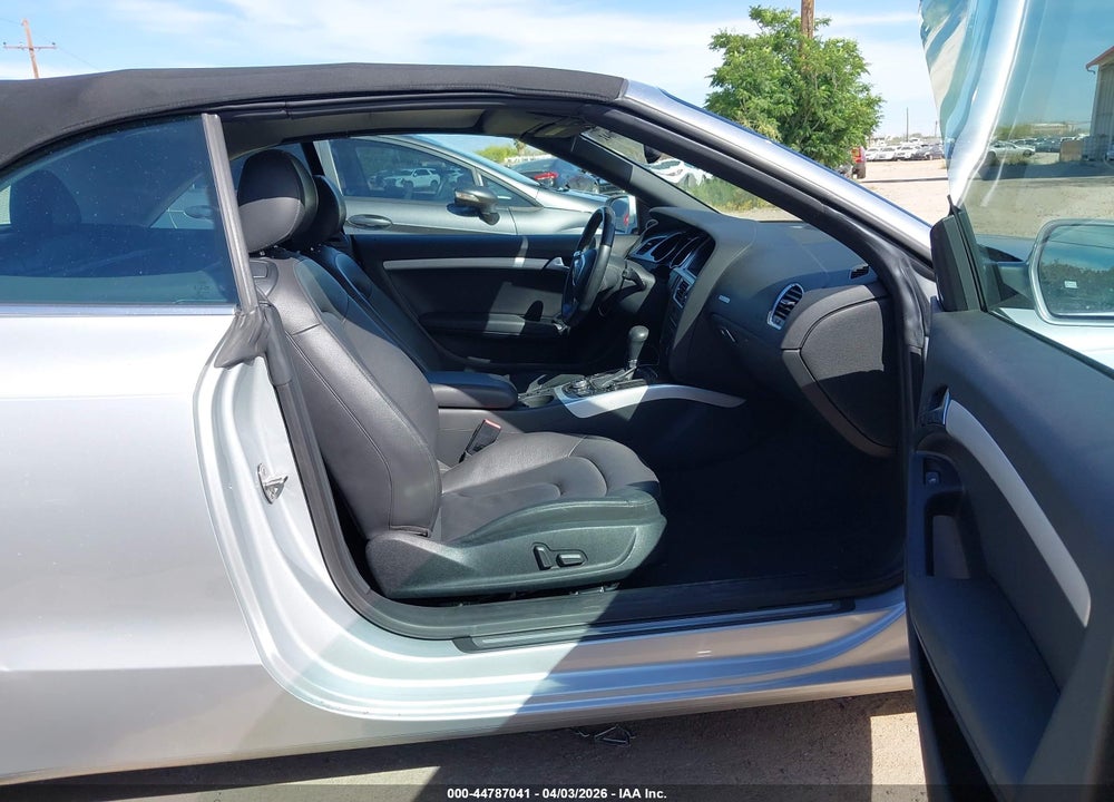 2011 AUDI A5 PREMIUM VIN: WAULFAFH0BN015230