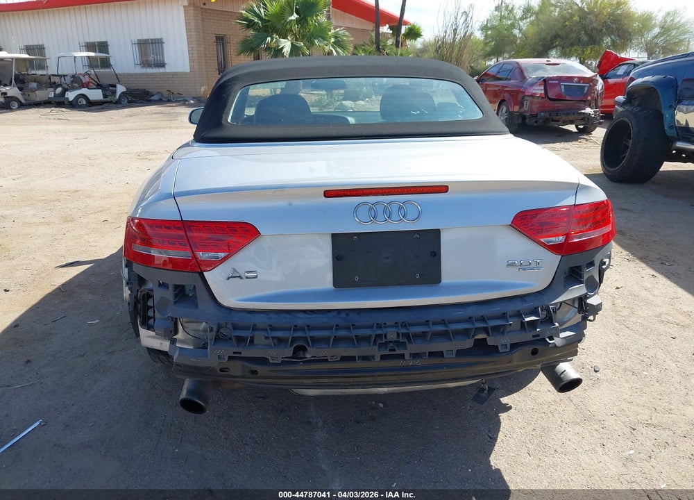 2011 AUDI A5 PREMIUM VIN: WAULFAFH0BN015230
