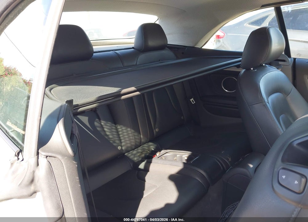 2011 AUDI A5 PREMIUM VIN: WAULFAFH0BN015230