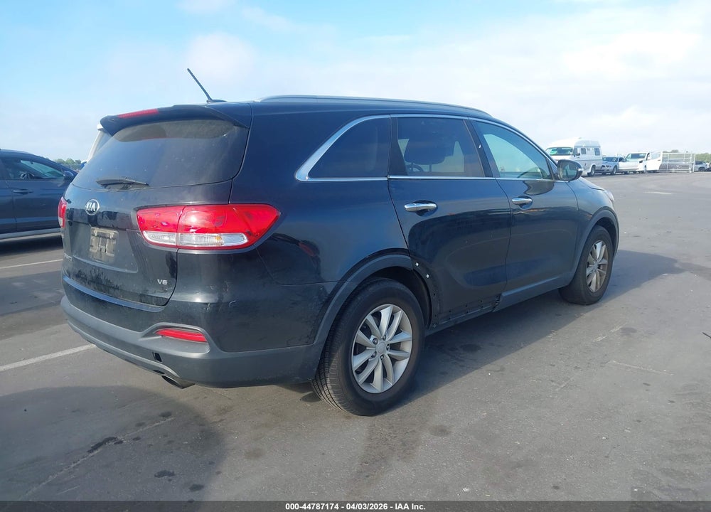 2016 KIA SORENTO 3.3L LX VIN: 5XYPG4A53GG141001