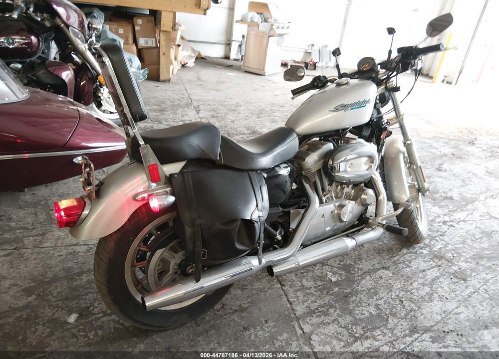 2005 HARLEY-DAVIDSON XL883 VIN: 1HD4CAM185K432380