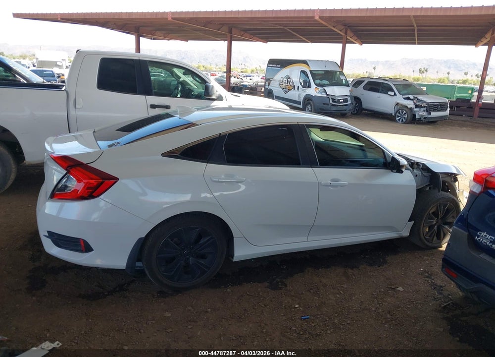 2018 HONDA CIVIC EX-T VIN: 19XFC1E3XJE003328