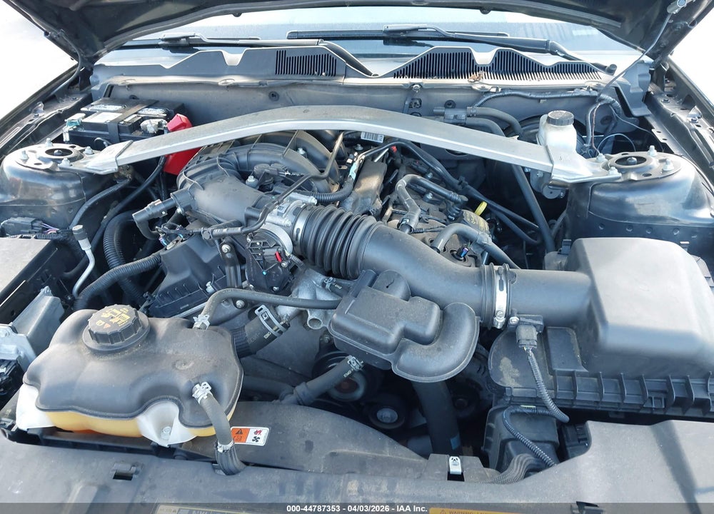 2013 FORD MUSTANG V6 PREMIUM VIN: 1ZVBP8EM1D5236984