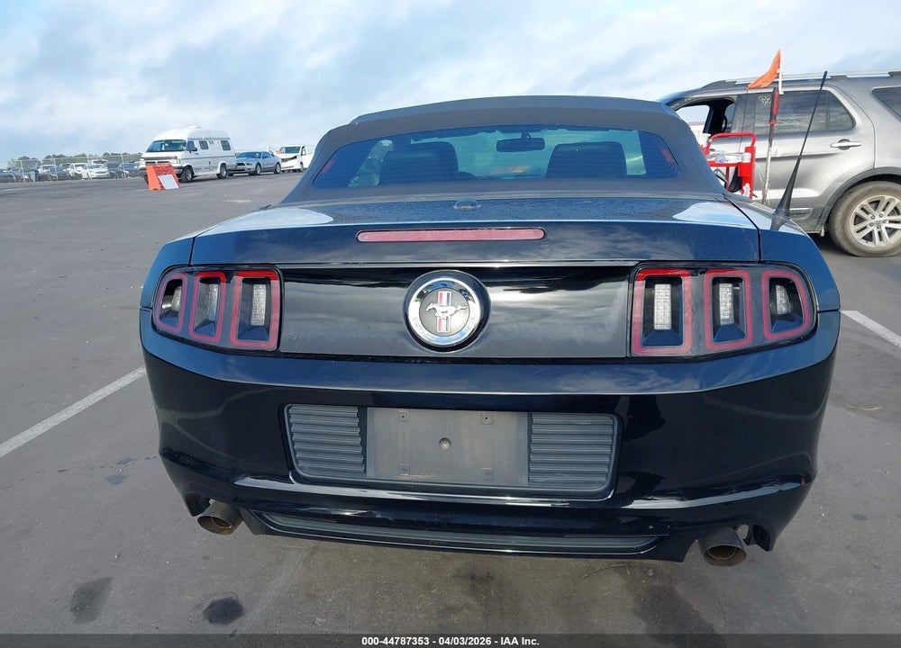 2013 FORD MUSTANG V6 PREMIUM VIN: 1ZVBP8EM1D5236984