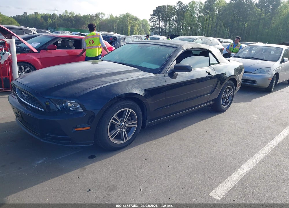 2013 FORD MUSTANG V6 PREMIUM VIN: 1ZVBP8EM1D5236984