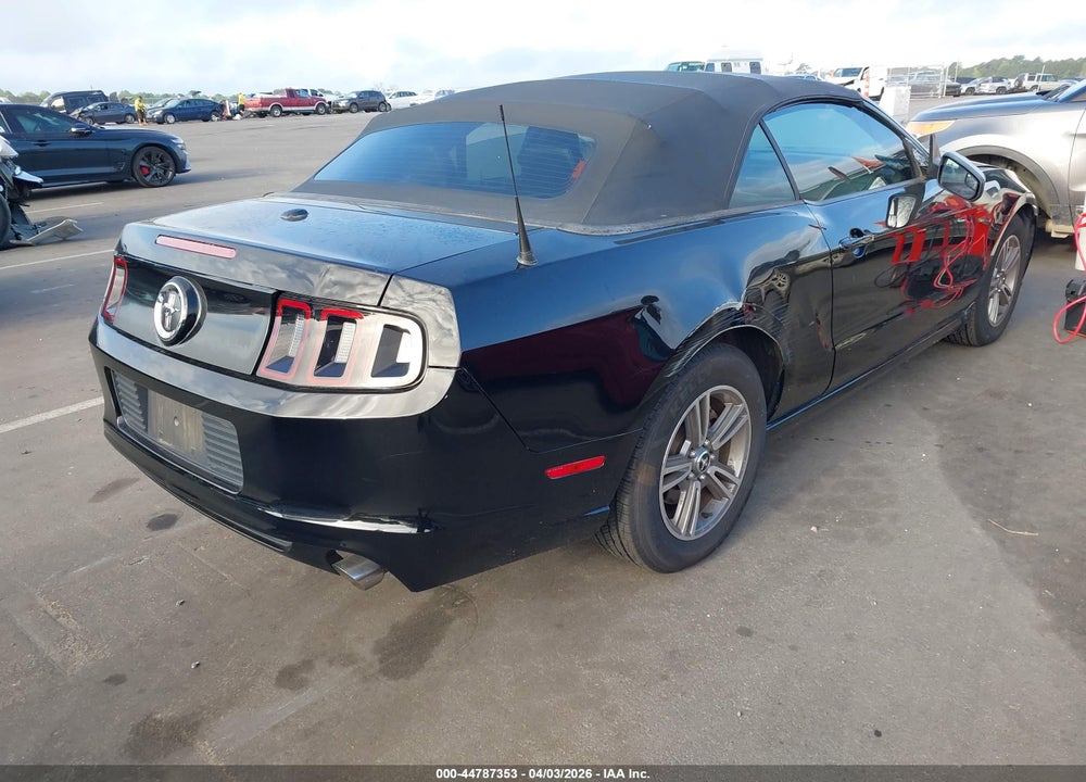 2013 FORD MUSTANG V6 PREMIUM VIN: 1ZVBP8EM1D5236984