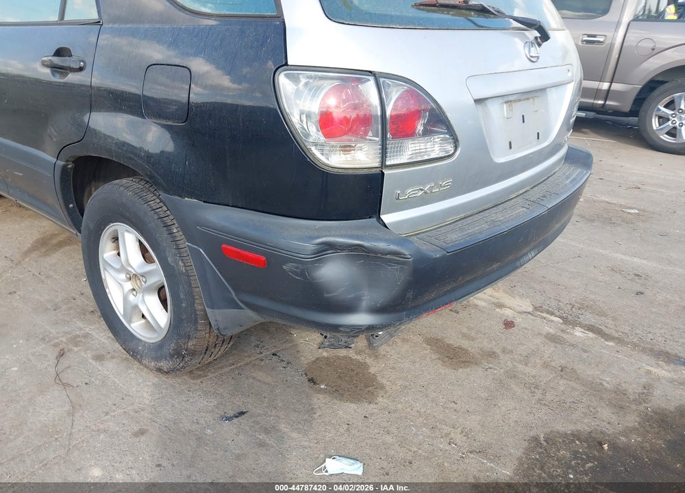 2002 LEXUS RX 300 VIN: JTJHF10U820265842