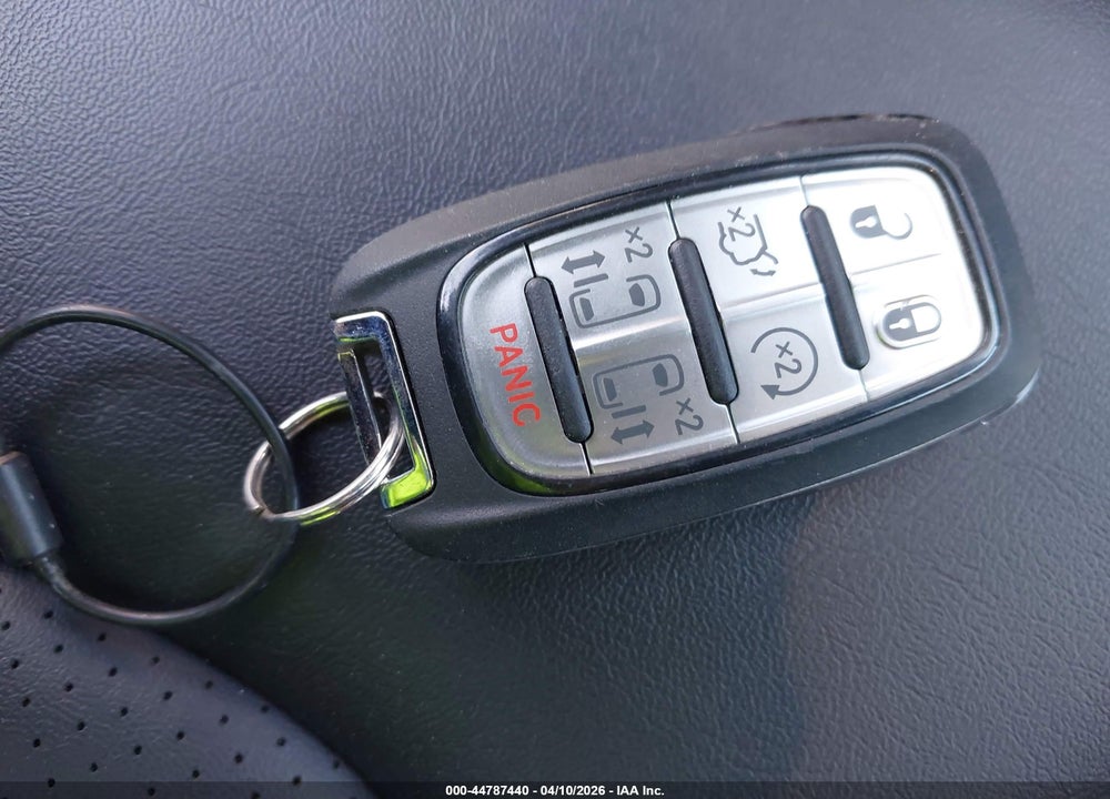2025 CHRYSLER PACIFICA SELECT VIN: 2C4RC1BG1SR506850
