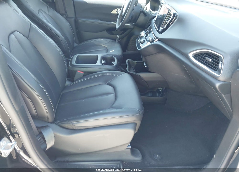 2025 CHRYSLER PACIFICA SELECT VIN: 2C4RC1BG1SR506850