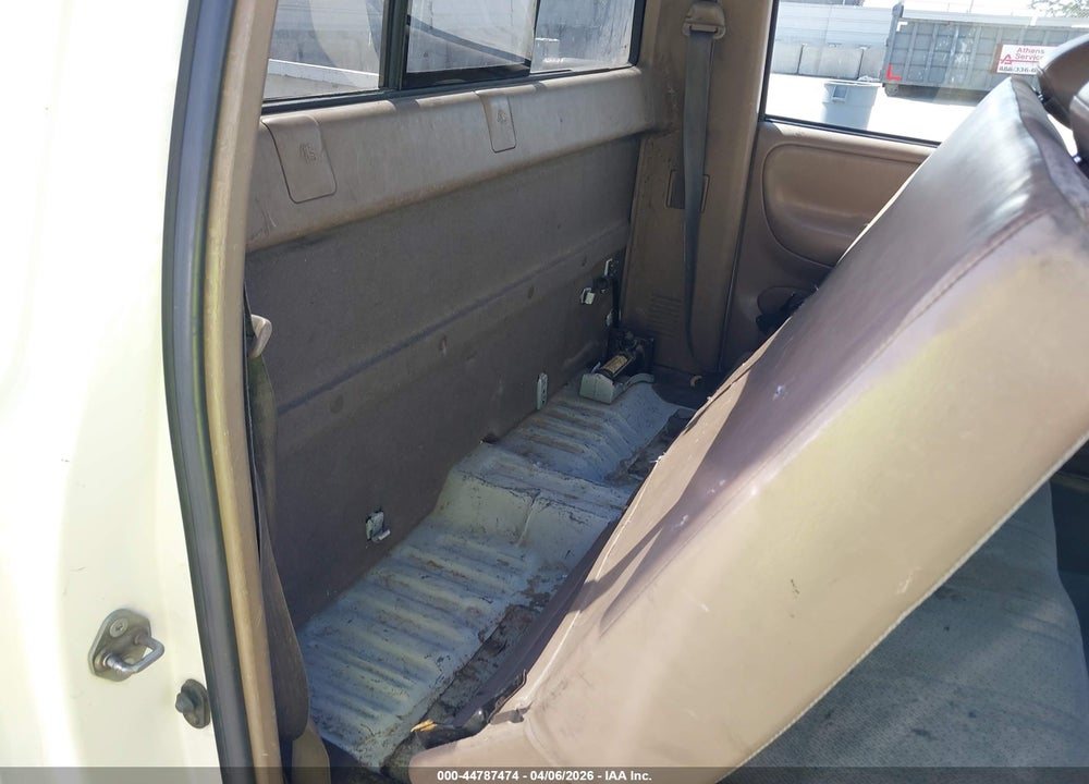 2004 TOYOTA TUNDRA VIN: 5TBJN321X4S444074