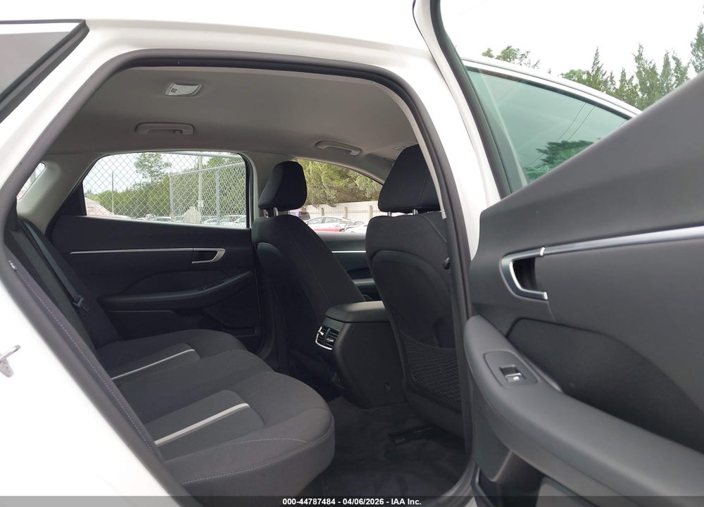 2026 HYUNDAI SONATA HYBRID BLUE VIN: KMHL24JJ4TA146322
