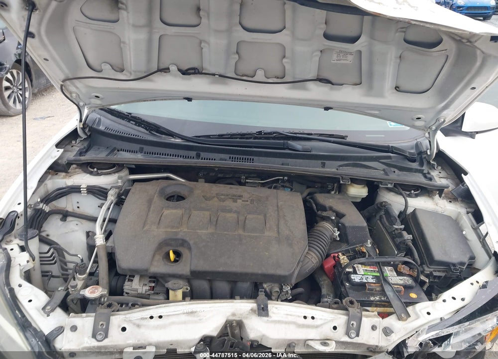2018 TOYOTA COROLLA L VIN: 5YFBURHE5JP815643