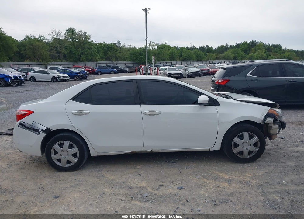 2018 TOYOTA COROLLA L VIN: 5YFBURHE5JP815643