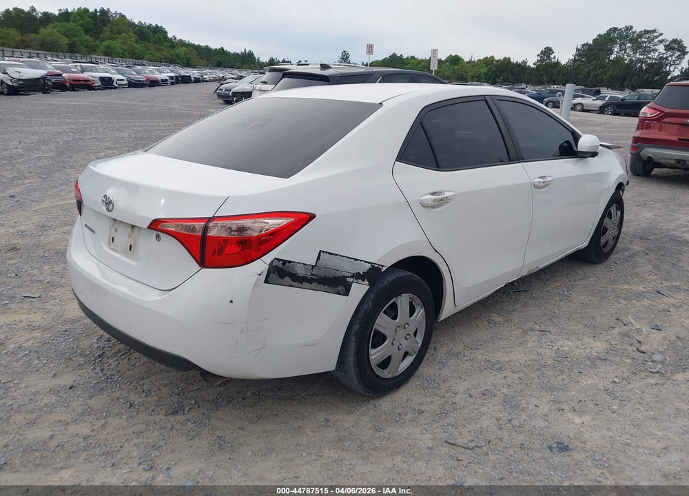 2018 TOYOTA COROLLA L VIN: 5YFBURHE5JP815643
