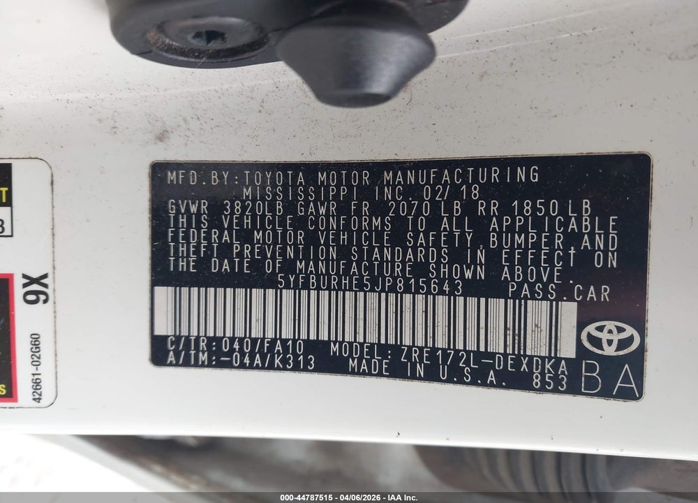 2018 TOYOTA COROLLA L VIN: 5YFBURHE5JP815643