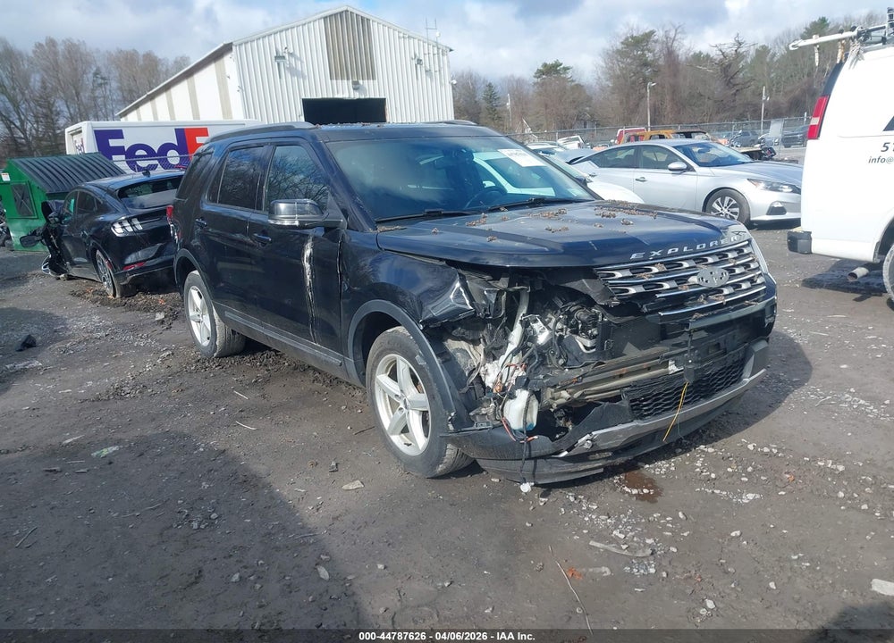 2017 FORD EXPLORER XLT VIN: 1FM5K8D89HGD33892