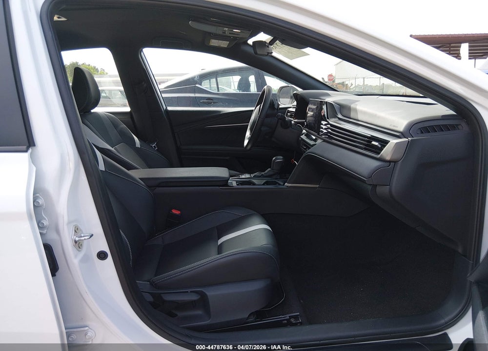 2025 TOYOTA CAMRY SE VIN: 4T1DAACK4SU588347