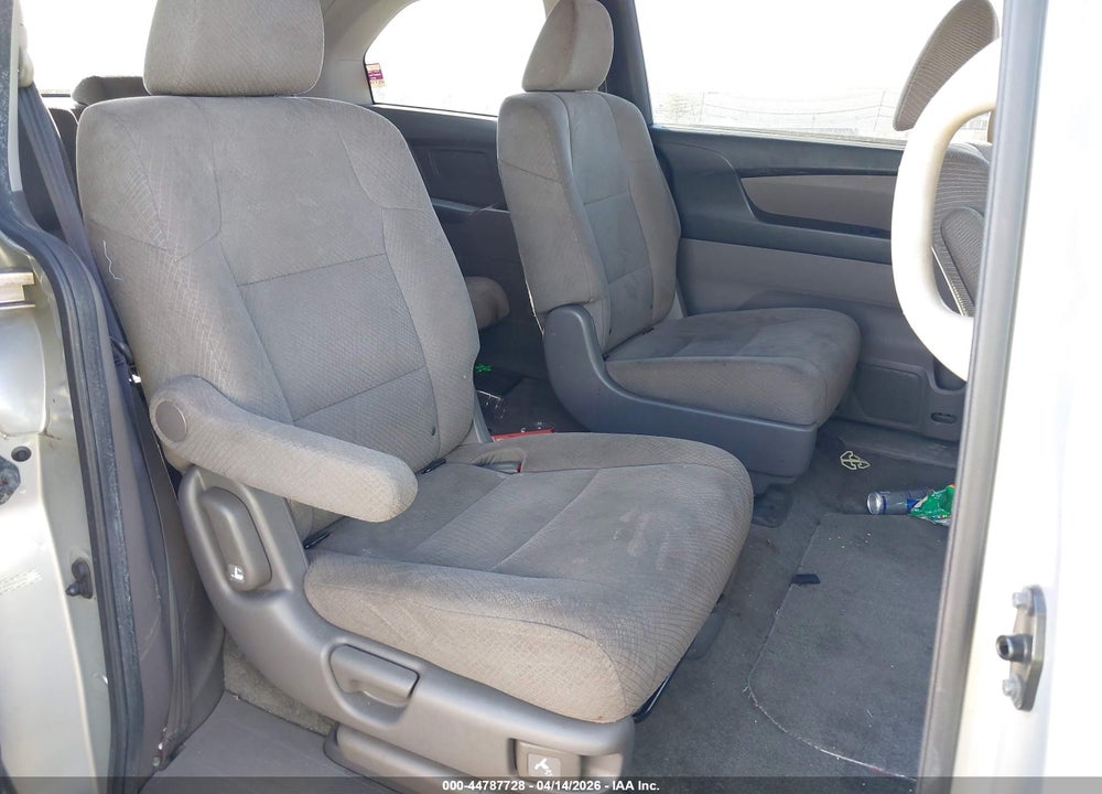 2012 HONDA ODYSSEY LX VIN: 5FNRL5H29CB143066
