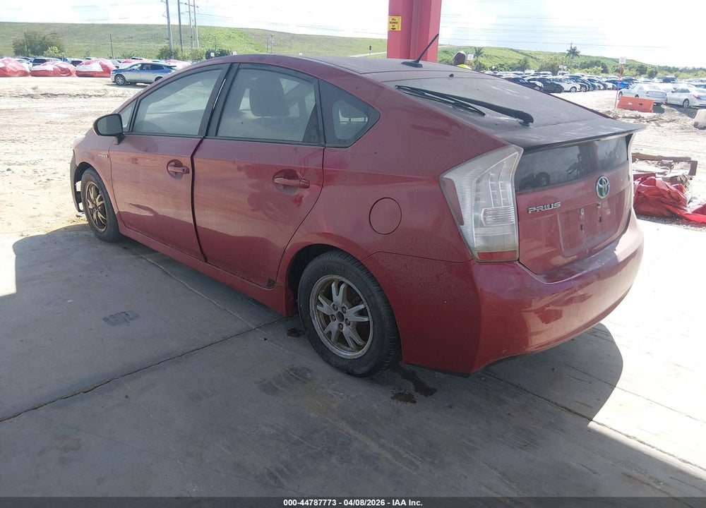 2011 TOYOTA PRIUS TWO VIN: JTDKN3DUXB0261700