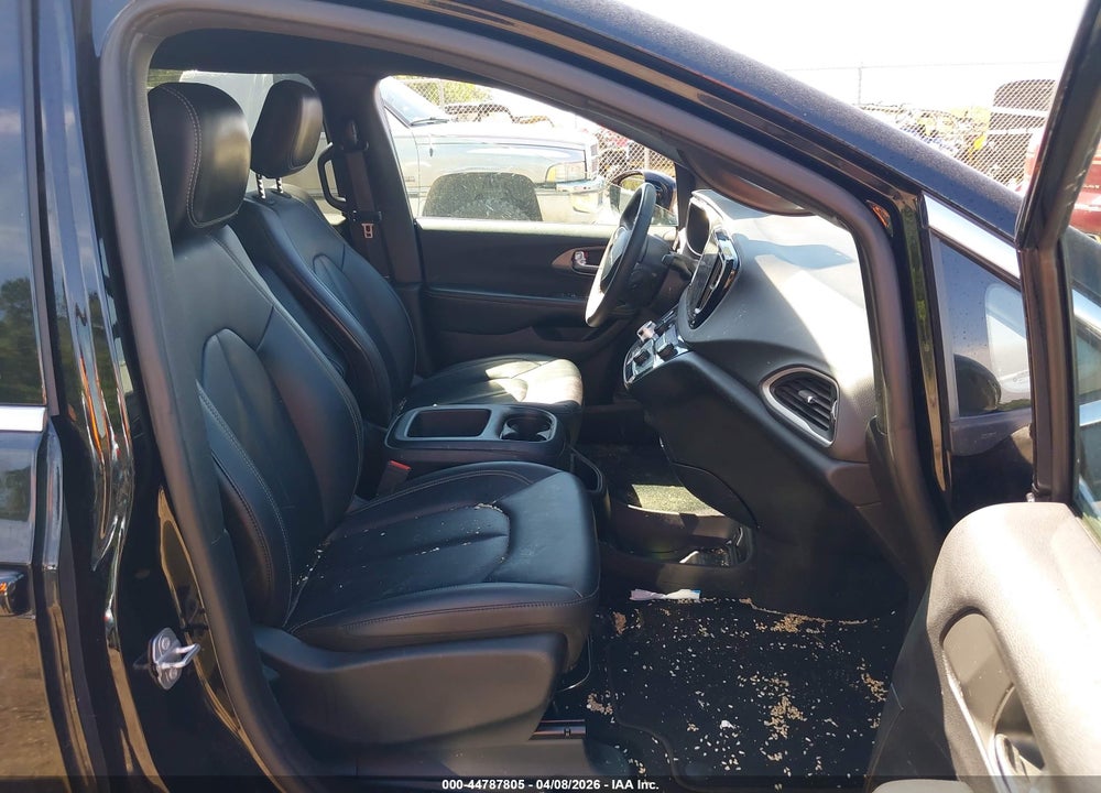 2025 CHRYSLER PACIFICA SELECT VIN: 2C4RC1BG7SR584811
