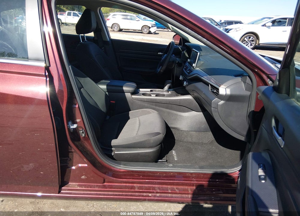 2025 NISSAN ALTIMA SV FWD VIN: 1N4BL4DV8SN404513