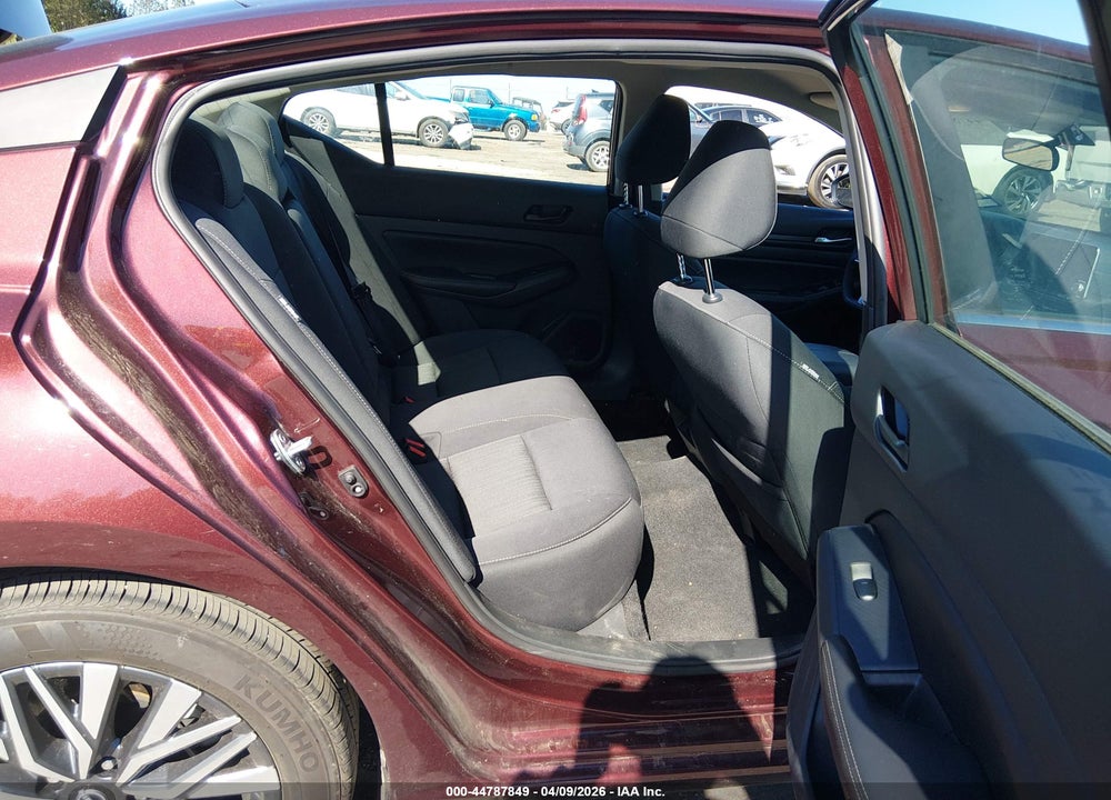 2025 NISSAN ALTIMA SV FWD VIN: 1N4BL4DV8SN404513
