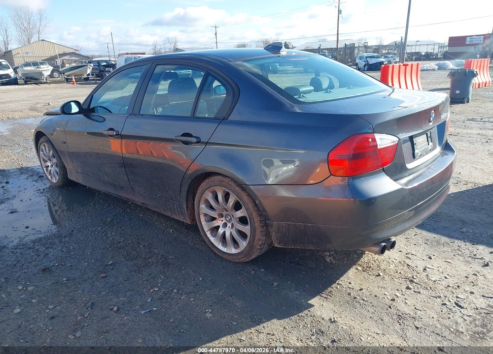 2008 BMW 328XI VIN: WBAVC93598K038879
