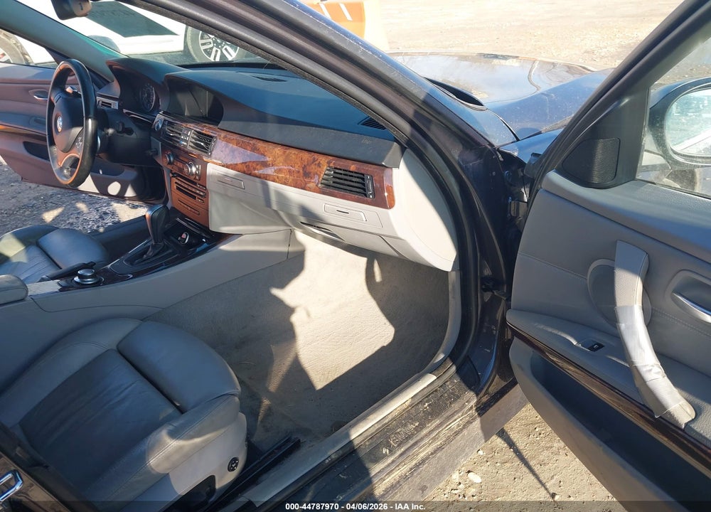 2008 BMW 328XI VIN: WBAVC93598K038879