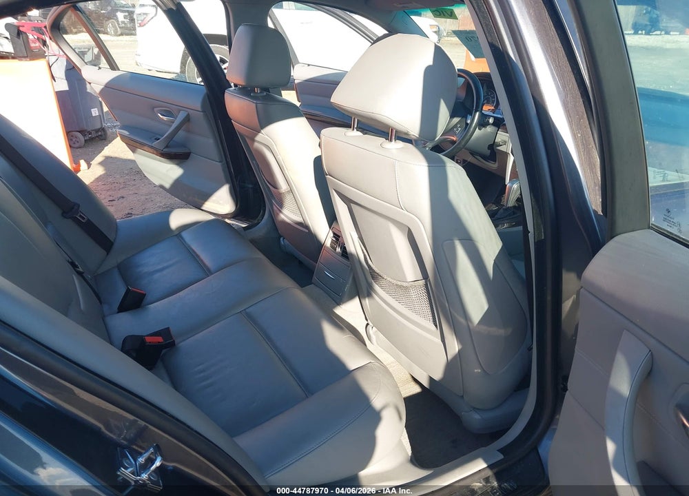 2008 BMW 328XI VIN: WBAVC93598K038879