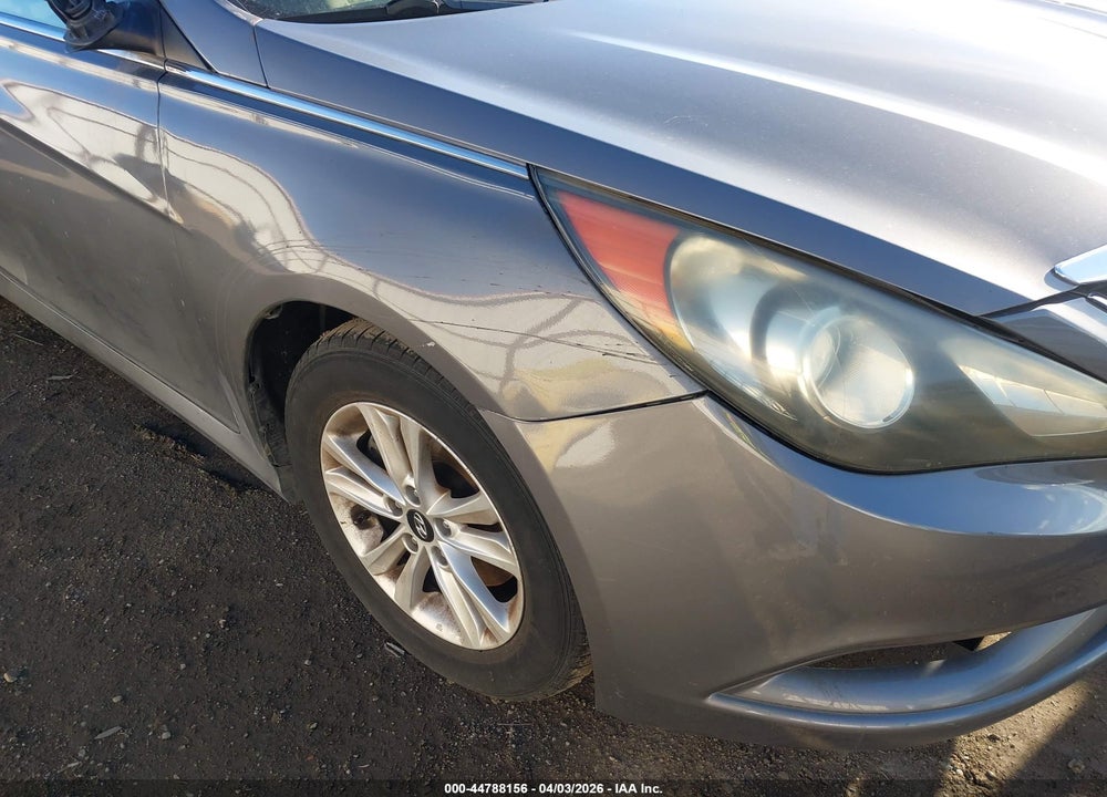 2014 HYUNDAI SONATA GLS VIN: 5NPEB4AC1EH917801