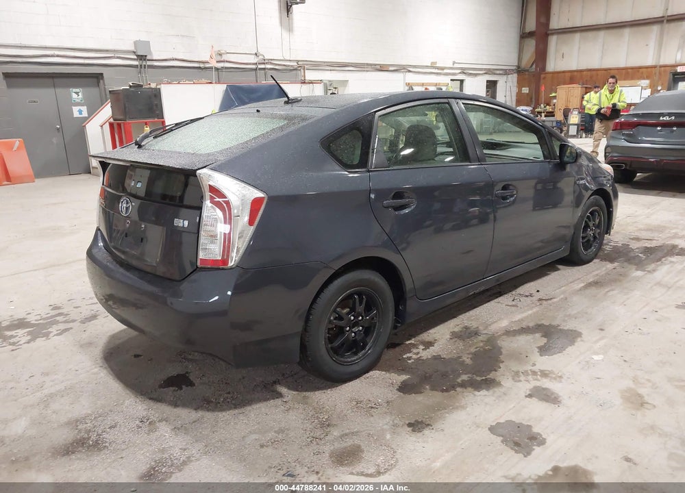 2014 TOYOTA PRIUS THREE VIN: JTDKN3DUXE1750967