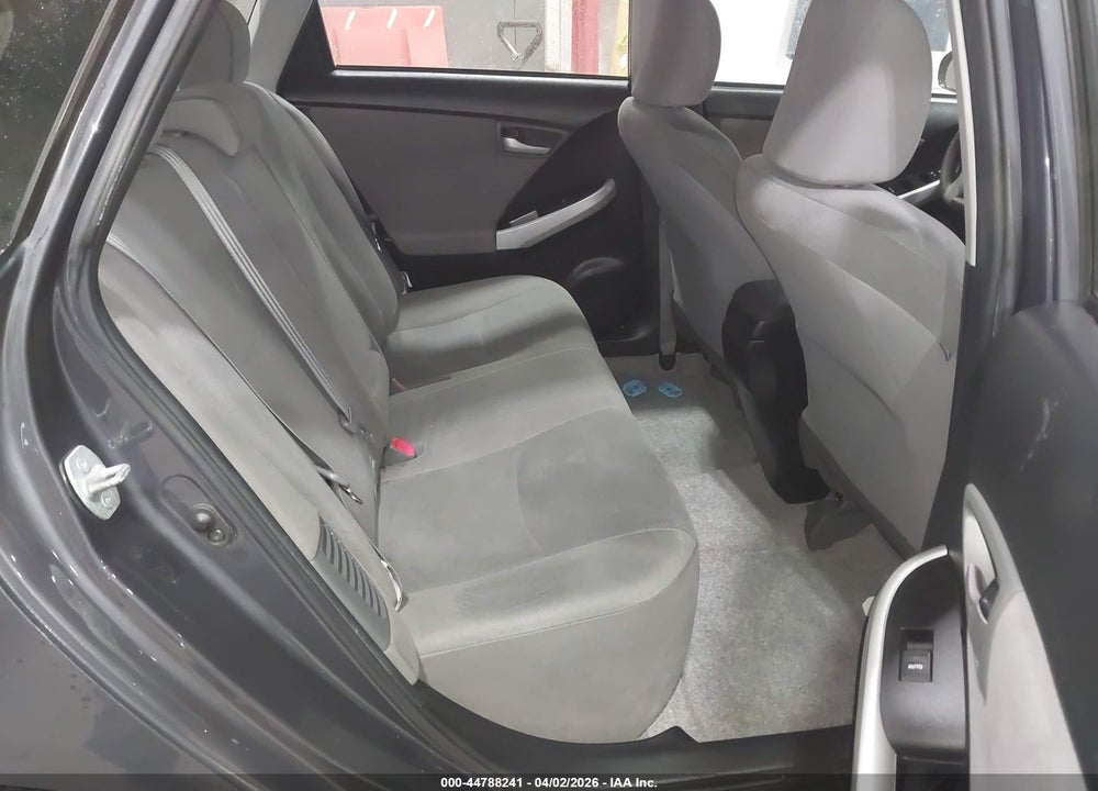 2014 TOYOTA PRIUS THREE VIN: JTDKN3DUXE1750967