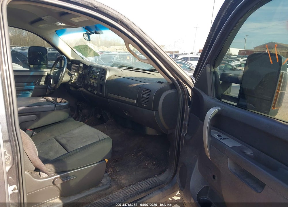 2010 CHEVROLET SILVERADO 1500 LT VIN: 3GCRKSEA2AG211647