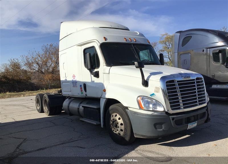 2016 FREIGHTLINER CASCADIA 125 VIN: 3AKJGLD66GSGV1075