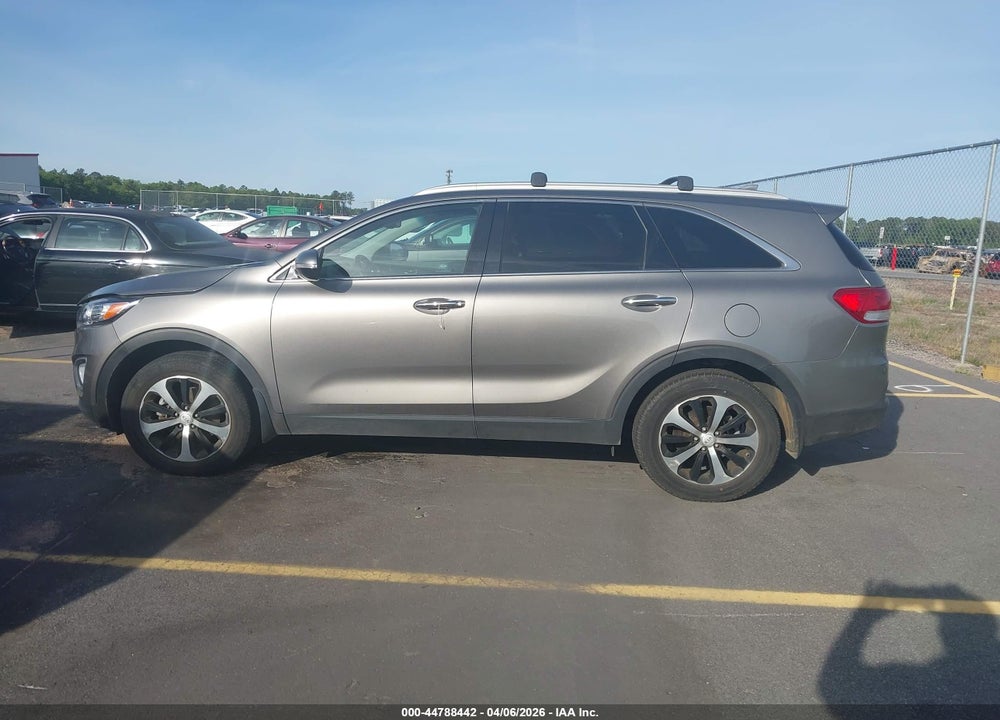 2016 KIA SORENTO 2.0T EX VIN: 5XYPH4A17GG144381