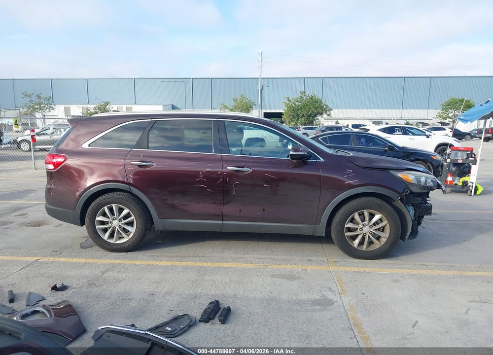 2016 KIA SORENTO 3.3L LX VIN: 5XYPG4A50GG073336