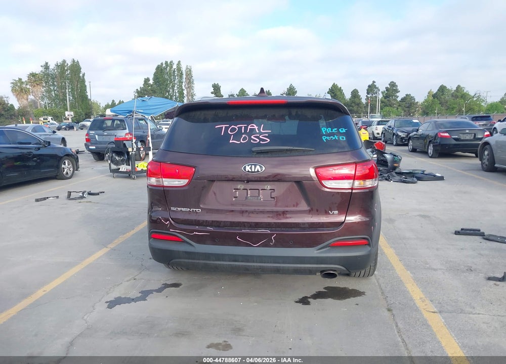 2016 KIA SORENTO 3.3L LX VIN: 5XYPG4A50GG073336