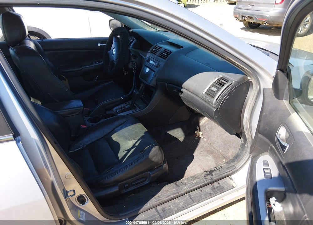 2003 HONDA ACCORD 3.0 EX VIN: 1HGCM66863A037670