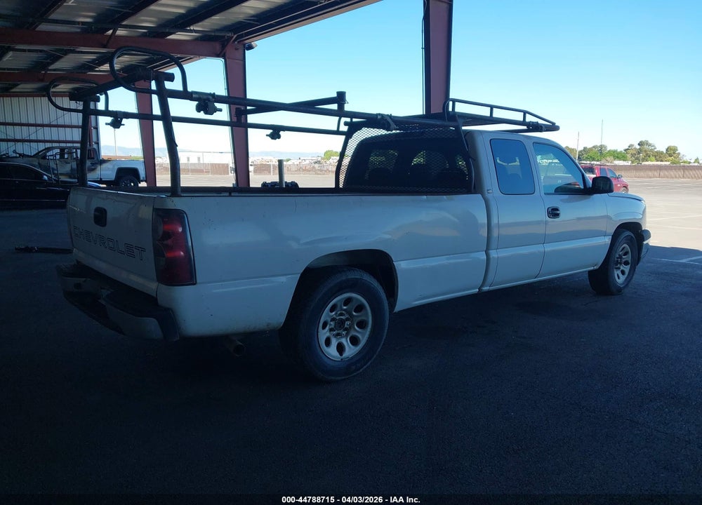 2005 CHEVROLET SILVERADO 1500 WORK TRUCK VIN: 1GCEC19V75E260553